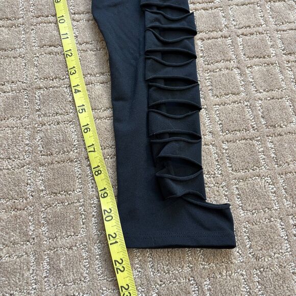 Solow Deconstructed Activewear Bundle Bras (S) Leggings (XS/S) Black Rip Cutout - Picture 10 of 12